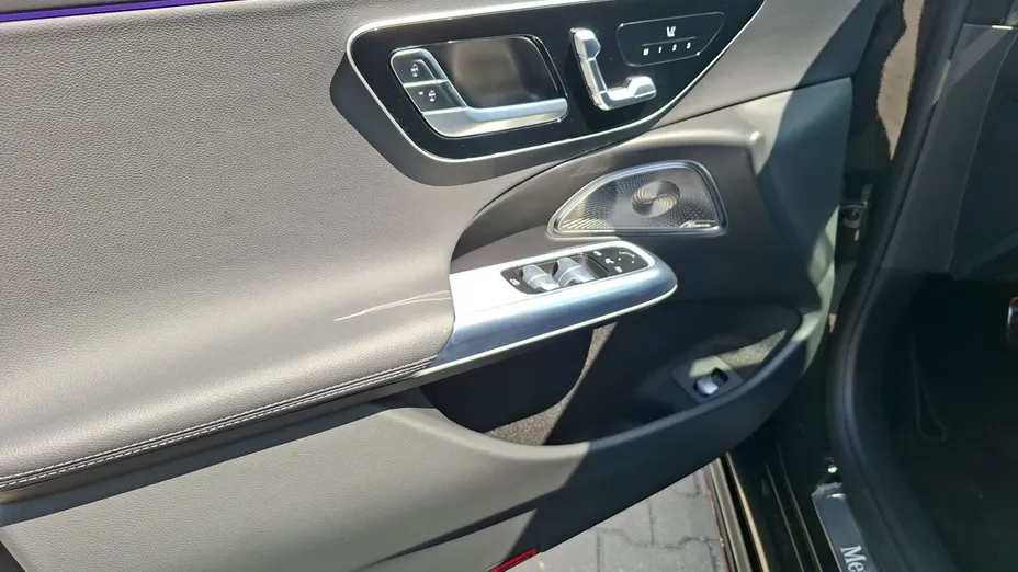 MERCEDES-BENZ E Klasa E 300 de PHEV 4-Matic AMG 9G-Tronic