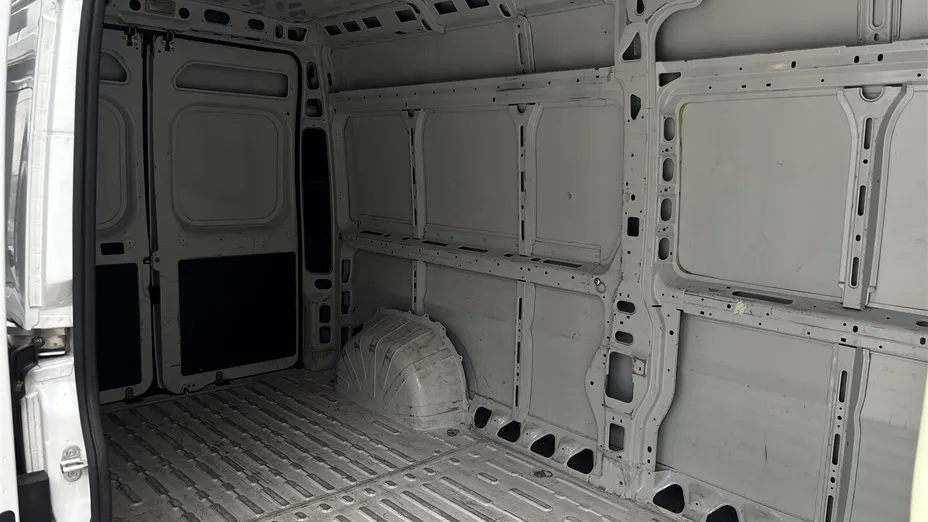 PEUGEOT Boxer Boxer 435 BlueHDi L3H2