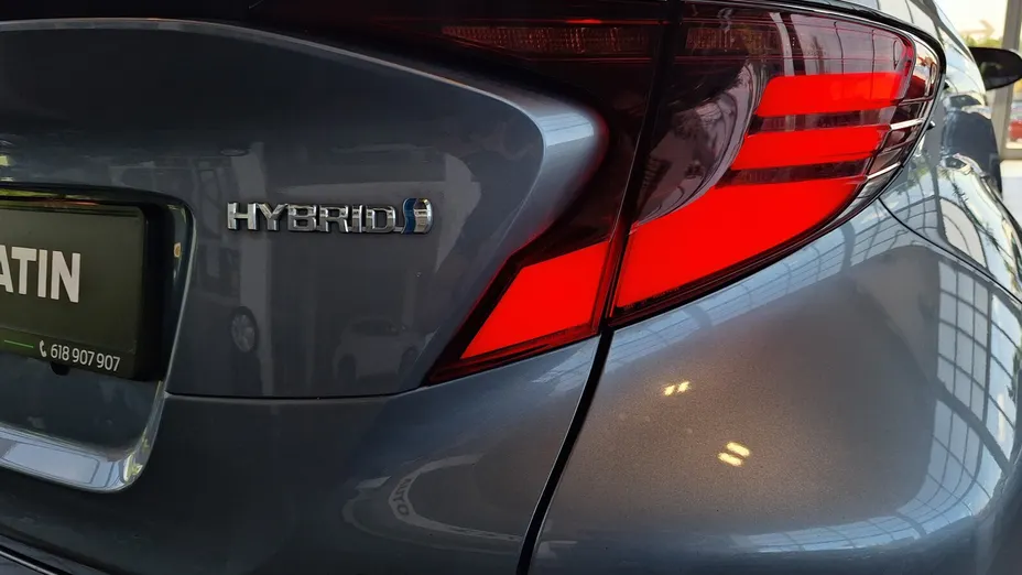 TOYOTA C-HR C-HR 2.0 Hybrid GR Sport