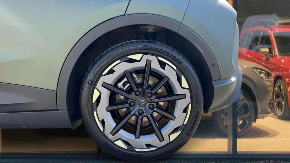 CUPRA Raval Raval 52kWh VZ Extreme Nowy