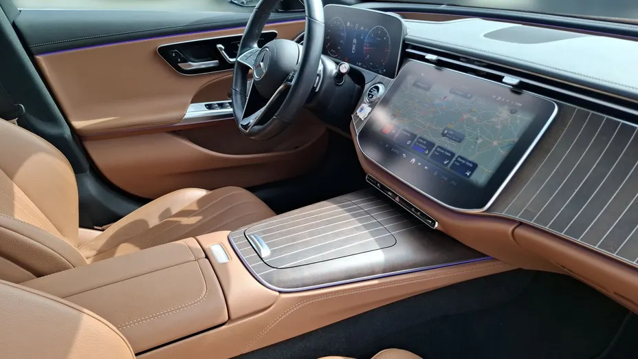 MERCEDES-BENZ E Klasa E 220 d mHEV 4-Matic Exclusive 9G-Tronic