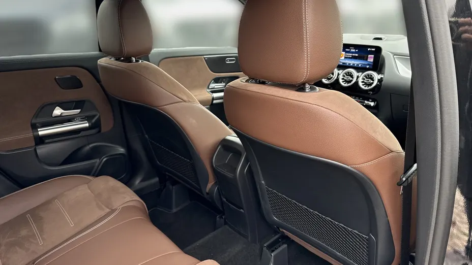 MERCEDES-BENZ GLA GLA 200 mHEV AMG Line 7G-DCT
