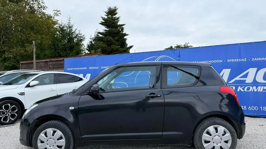 SUZUKI Swift -