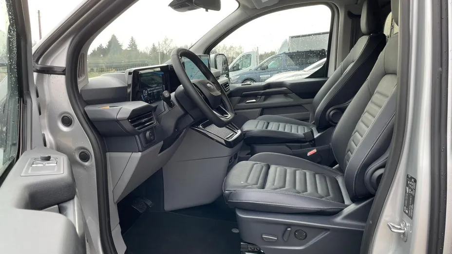 FORD Tourneo Custom Tourneo Custom 2.0 EcoBlue 320 L2 Titanium aut Nowy