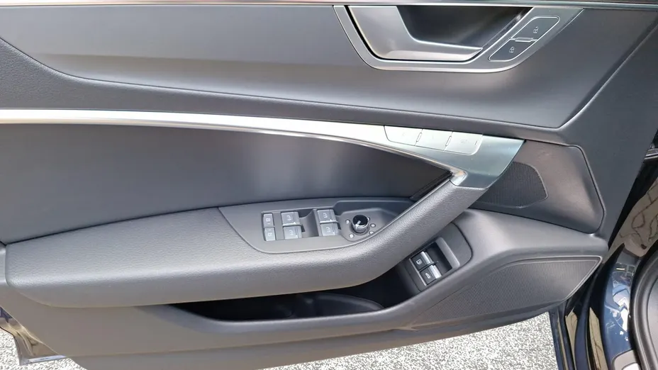 AUDI A6 Avant -