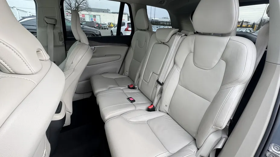 VOLVO XC60 XC60 B4 D AWD Plus Bright aut