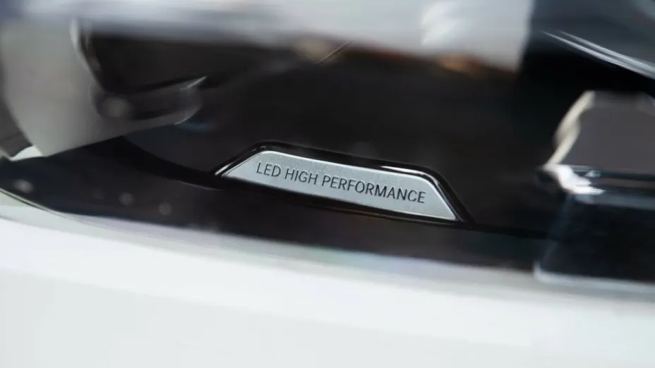 MERCEDES-BENZ GLB GLB 250 4-Matic AMG Line 8G-DCT