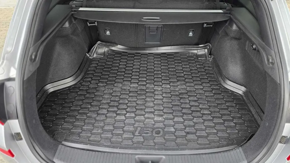 HYUNDAI i30 i30 1.0 T-GDI Smart DCT