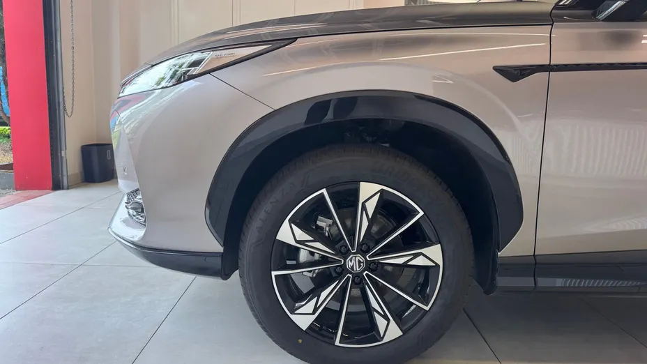 MG HS HS 1.5 T-GDI Exclusive DCT