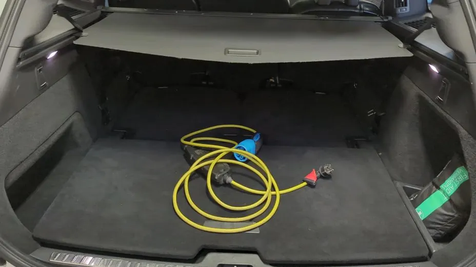 VOLVO XC90 XC90 T8 AWD Plug-In Hybrid R-Design 7os