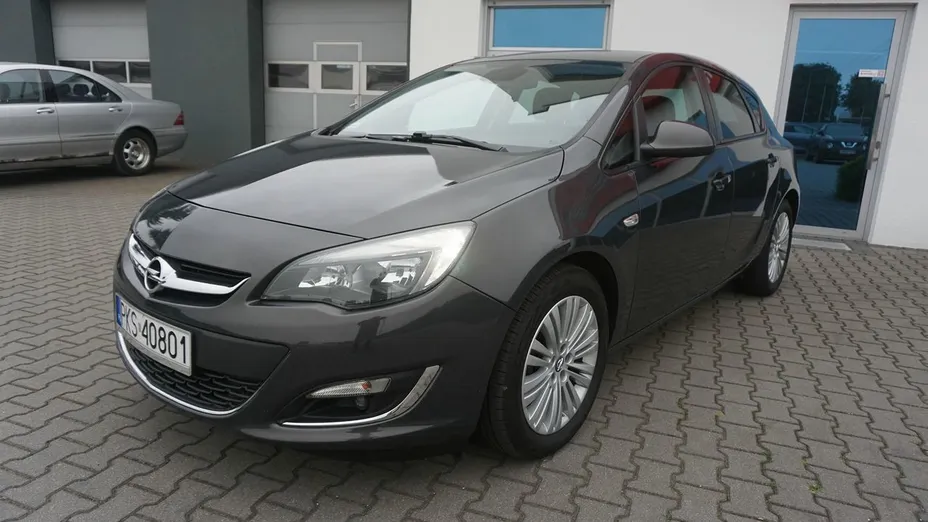 OPEL Astra -