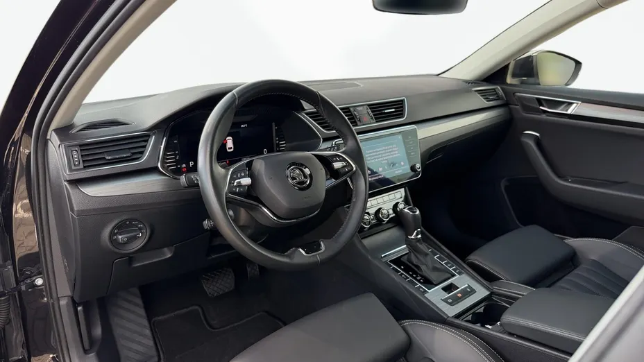 SKODA Superb Superb 2.0 TDI SCR Style DSG