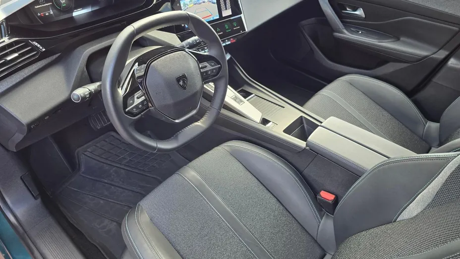 PEUGEOT 308 308 1.2 PureTech Allure S&S EAT8