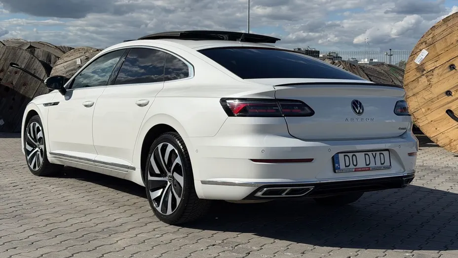VOLKSWAGEN Arteon -