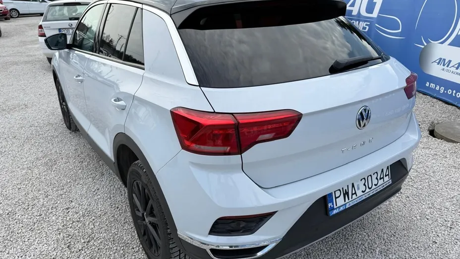 VOLKSWAGEN T-ROC -
