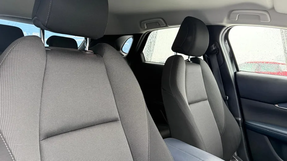 MAZDA CX-30 -