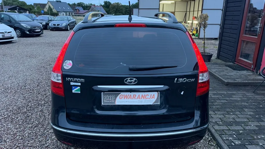 HYUNDAI i30 -