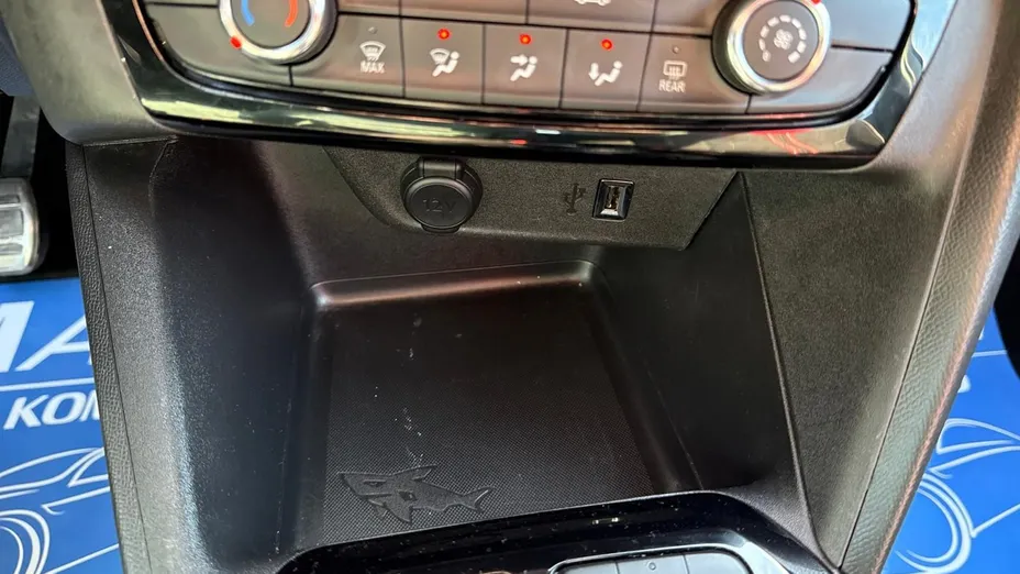 OPEL Corsa -