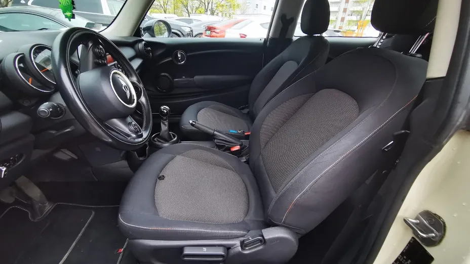 MINI One -