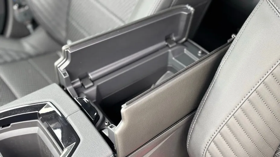 RENAULT Espace Espace 1.2 E-Tech Full Hybrid 200 Iconic MMT 7os. Nowy