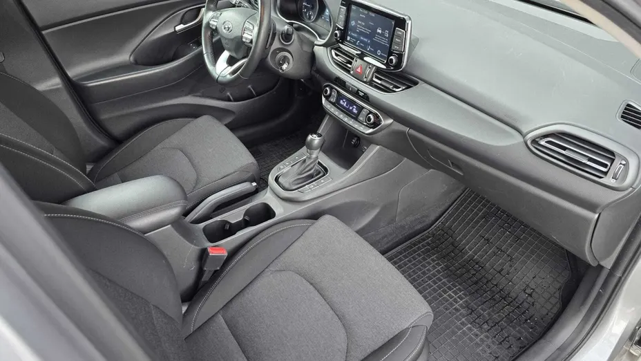 HYUNDAI i30 i30 1.0 T-GDI Smart DCT