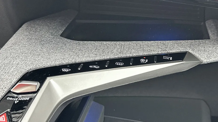 PEUGEOT 5008 -