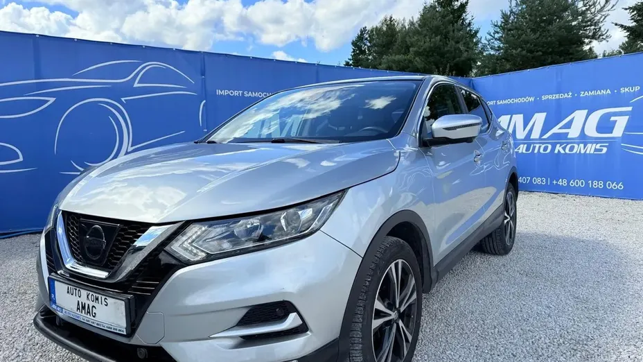 NISSAN Qashqai -