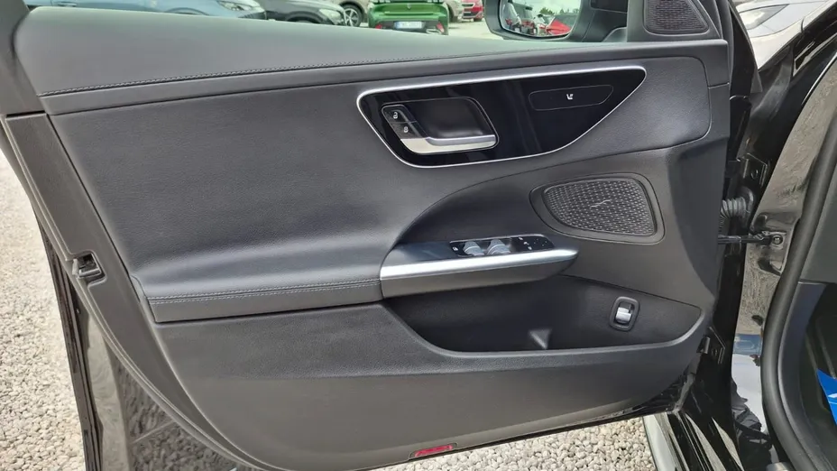MERCEDES-BENZ C Klasa -