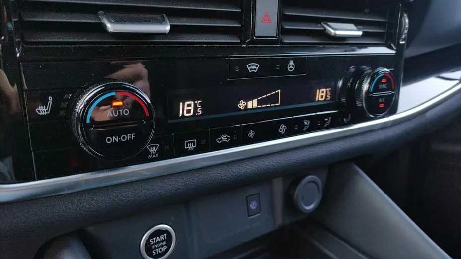 NISSAN Qashqai Qashqai 1.3 DIG-T mHEV N-Connecta Xtronic