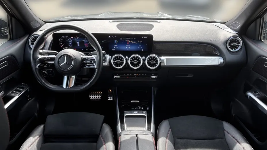 MERCEDES-BENZ GLB GLB 200 mHEV AMG Line 7G-DCT