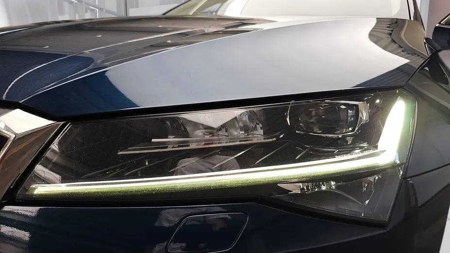 SKODA Superb Superb 2.0 TDI SCR Style DSG