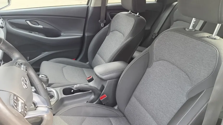 HYUNDAI i30 i30 1.0 T-GDI Smart