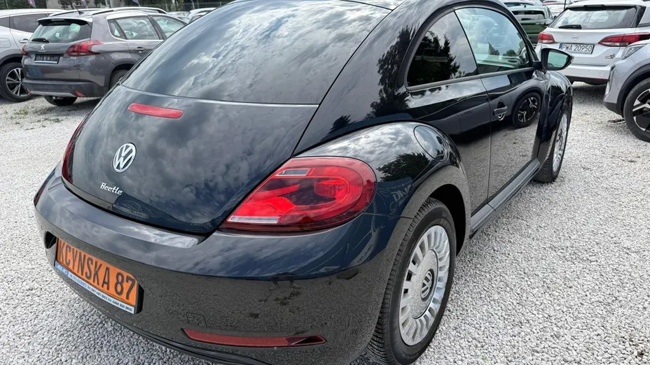 VOLKSWAGEN Beetle -
