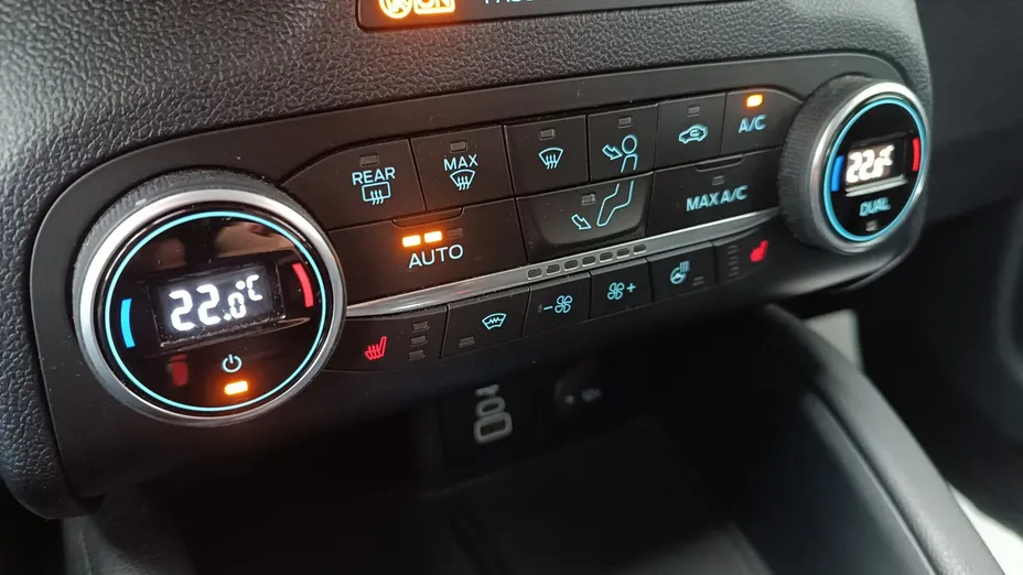 FORD Kuga Kuga 1.5 EcoBoost FWD Titanium