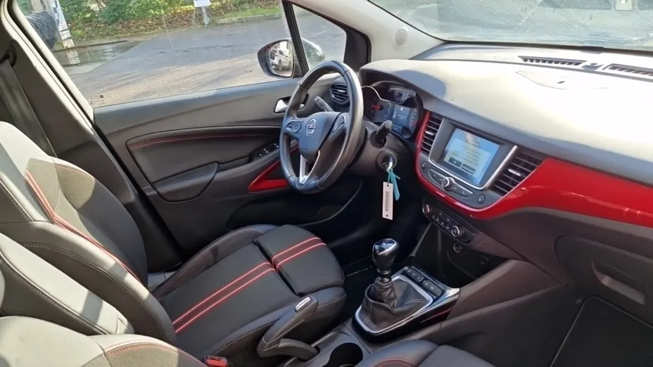 OPEL Crossland -