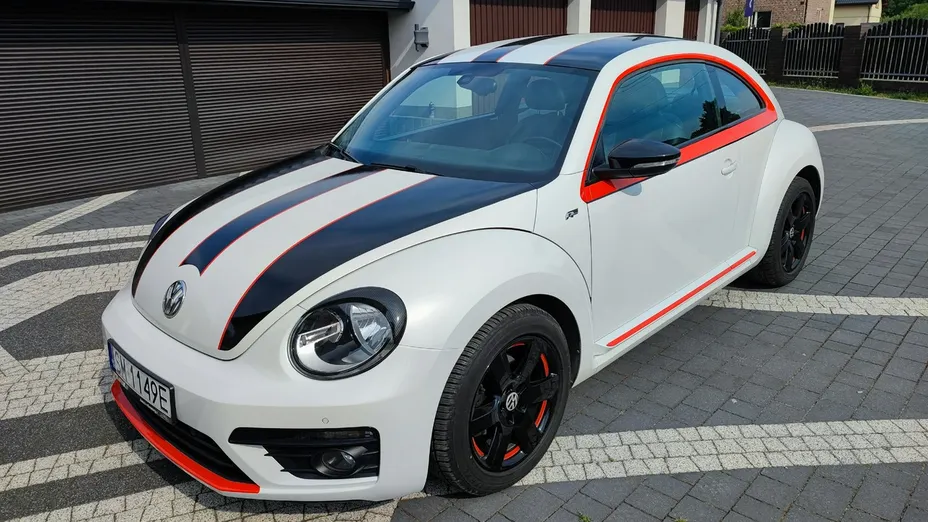 VOLKSWAGEN Beetle -