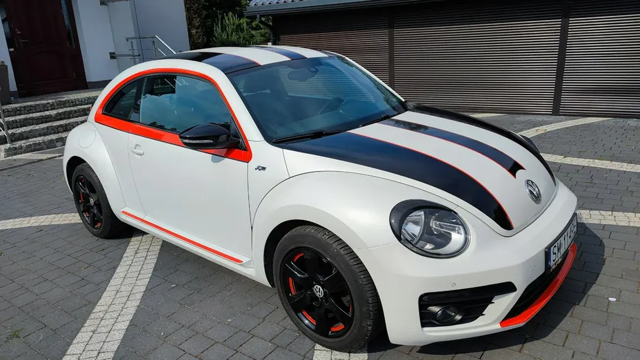 VOLKSWAGEN Beetle -