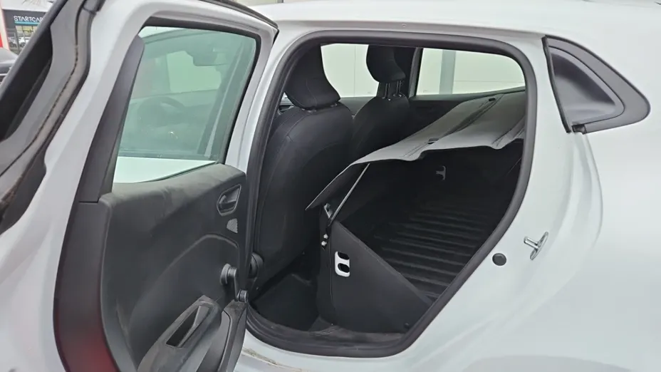 RENAULT Clio -
