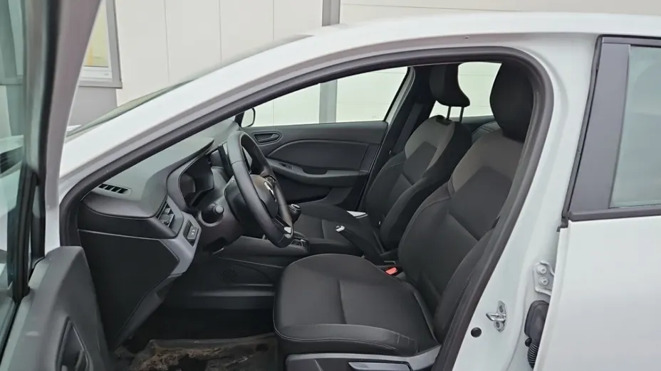 RENAULT Clio -