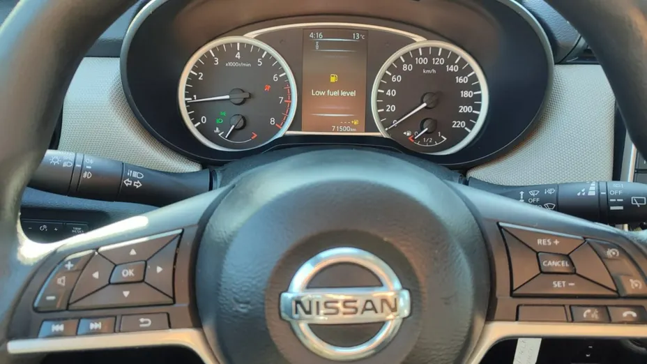 NISSAN Micra -