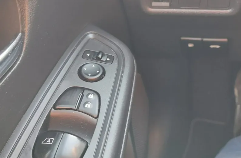 NISSAN Micra -