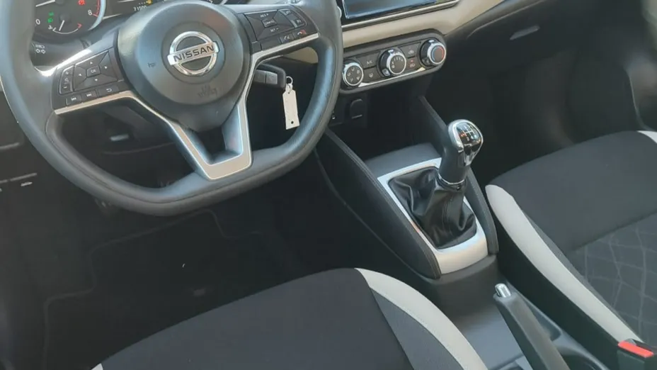 NISSAN Micra -