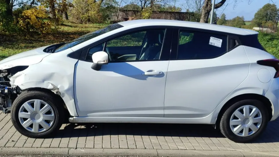 NISSAN Micra -