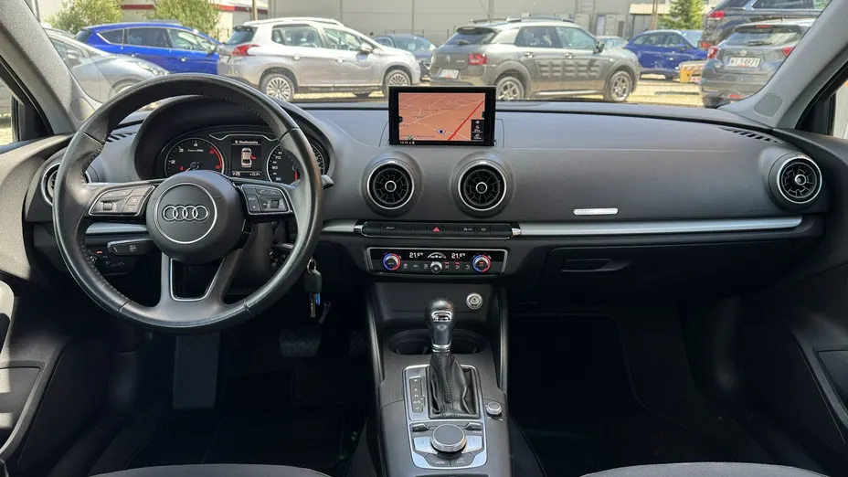 AUDI A3 Limousine -
