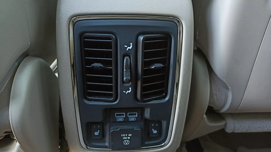 JEEP Grand Cherokee -