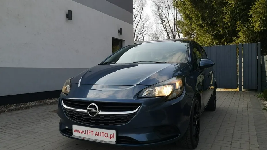 OPEL Corsa -
