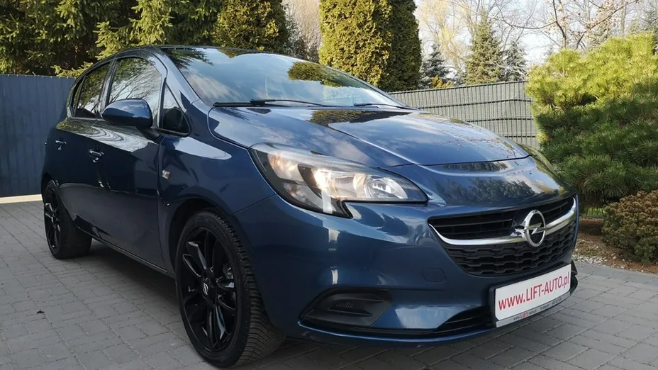OPEL Corsa -