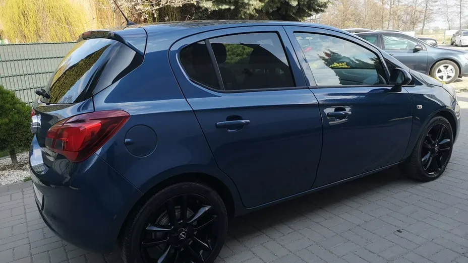 OPEL Corsa -