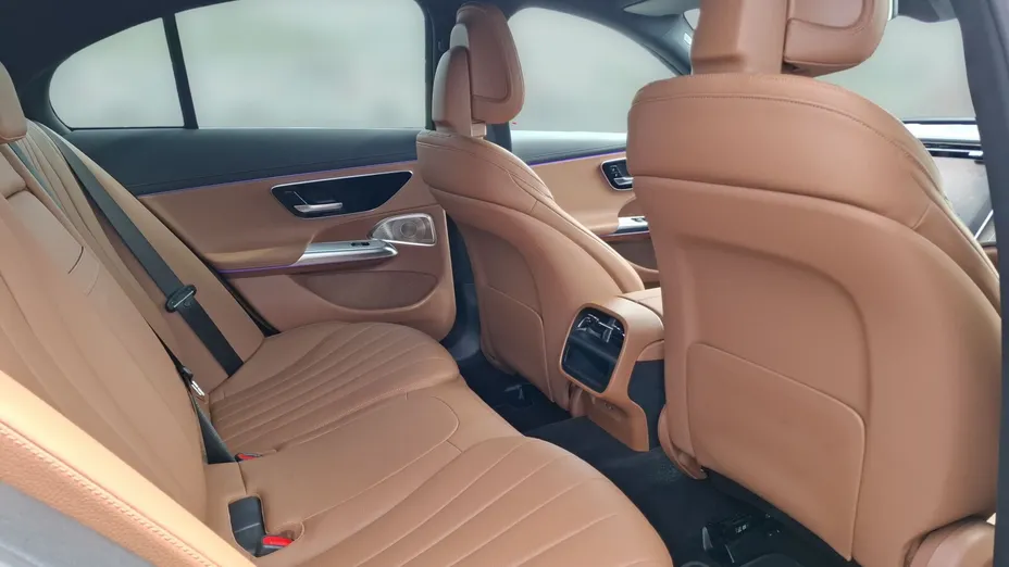 MERCEDES-BENZ E Klasa E 220 d mHEV 4-Matic Exclusive 9G-Tronic