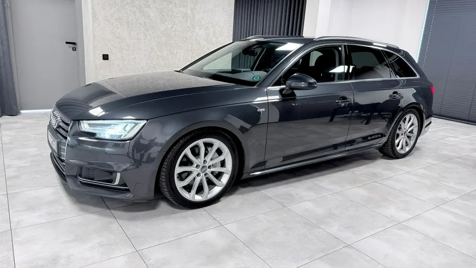 AUDI A4 -